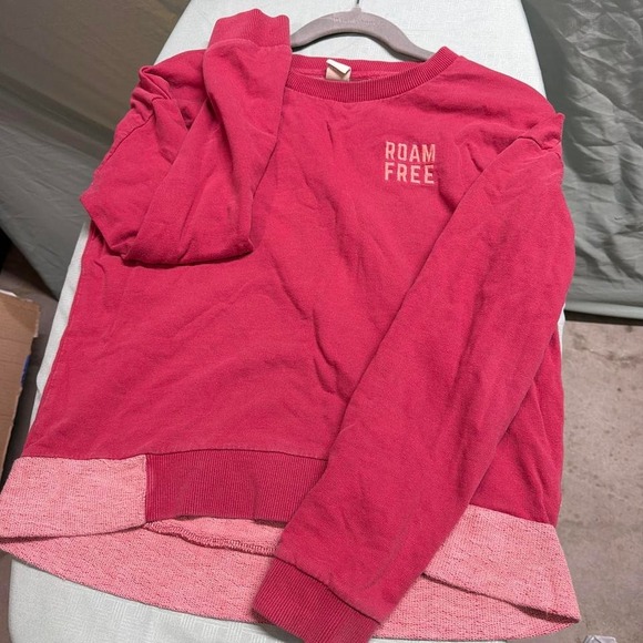 sweatshirt - Picture 3 of 3